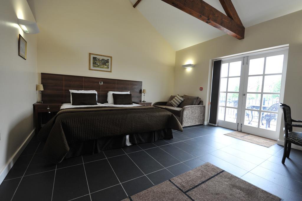 Kings Croft Hotel Понтефракт Номер фото