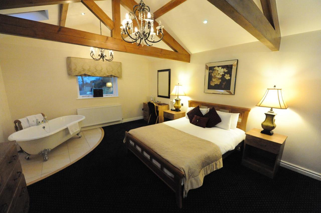 Kings Croft Hotel Понтефракт Экстерьер фото