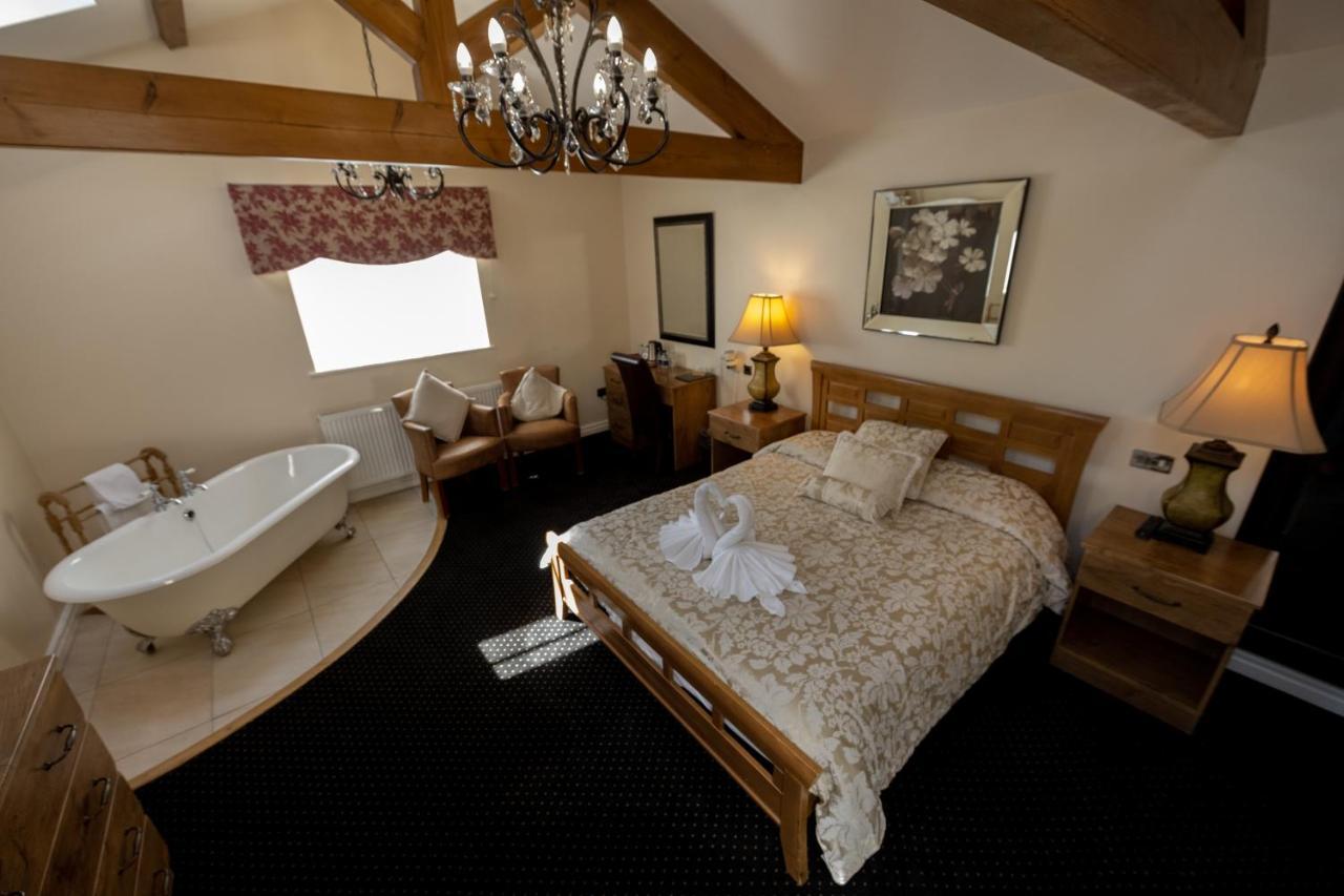 Kings Croft Hotel Понтефракт Экстерьер фото